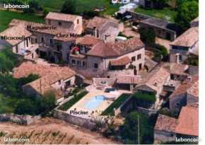 Maison charmante à Orgnac-l'Aven avec piscine partagée.